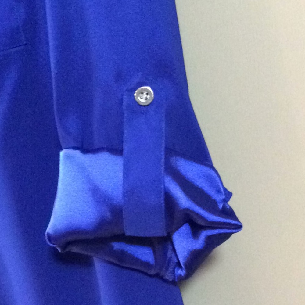 Blouse - Picture 2 of 6